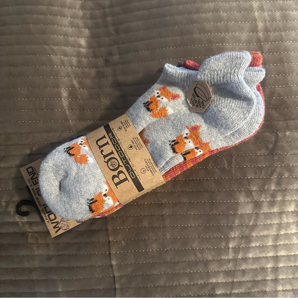 Born Outdoor All Day Half Cushion No Show 4 Pack Assorted Ankle Socks